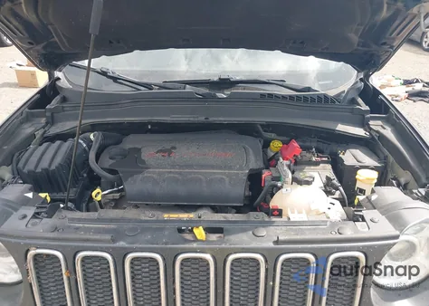 2018 Jeep Renegade Latitude 4X4 z USA, uszkodzony, nr VIN ZACCJBBB3JPJ13938